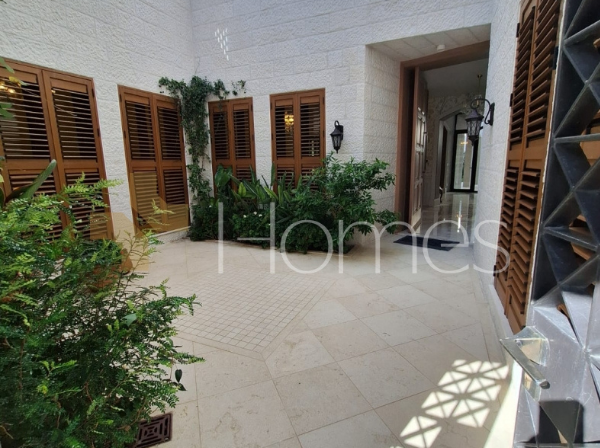 فيلا مستقلة للبيع في عبدون - هومز الأردن